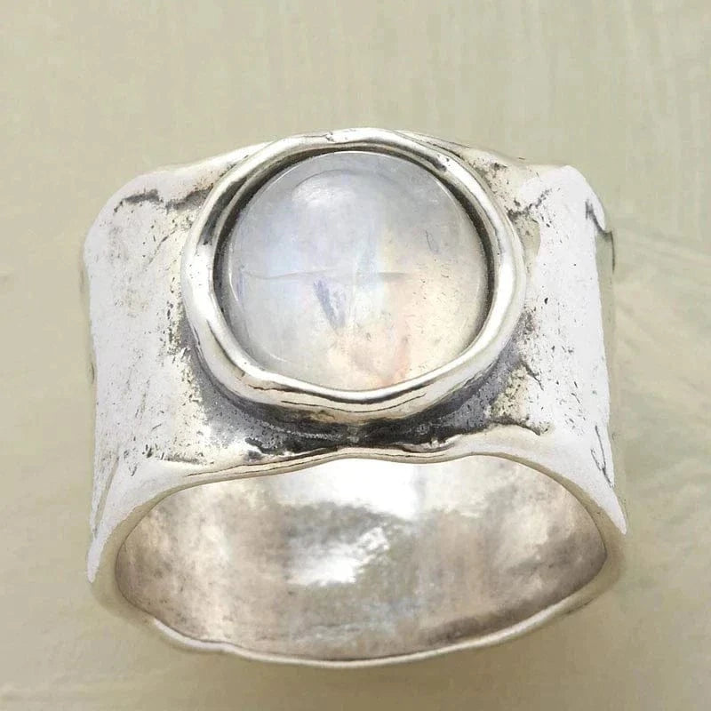 Exclusive Silver Moonstone Ring for Timeless Elegance